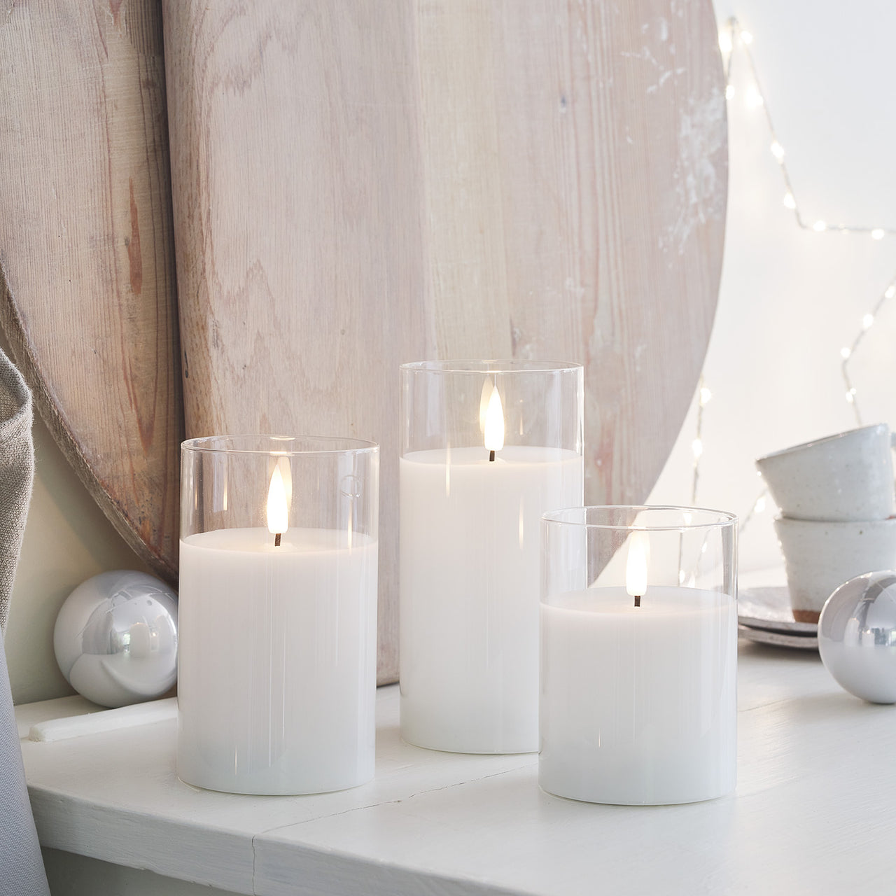 TruGlow® LED Kerzen Trio weiß in Gläsern mit Fernbedienung