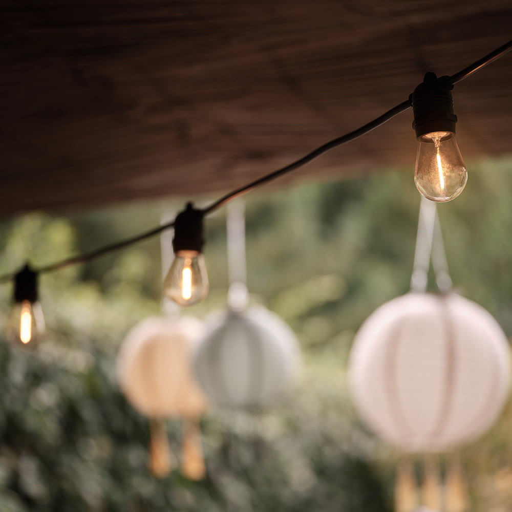 Ultimate Connect 100m 200er LED Lichterkette Glühbirnen warmweiß koppelbar schwarzes Kabel