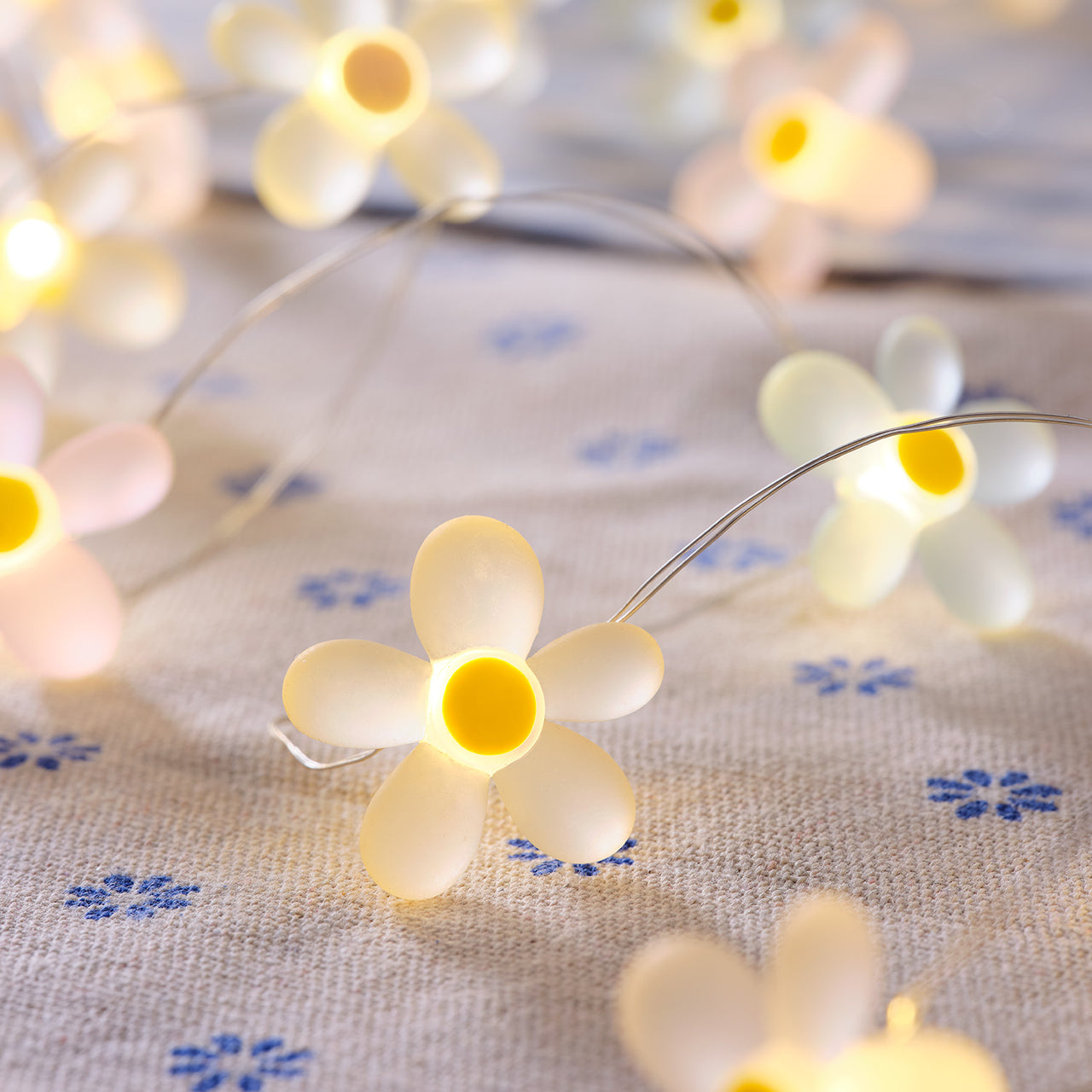 20er LED Micro Lichterkette außen Gänseblümchen
