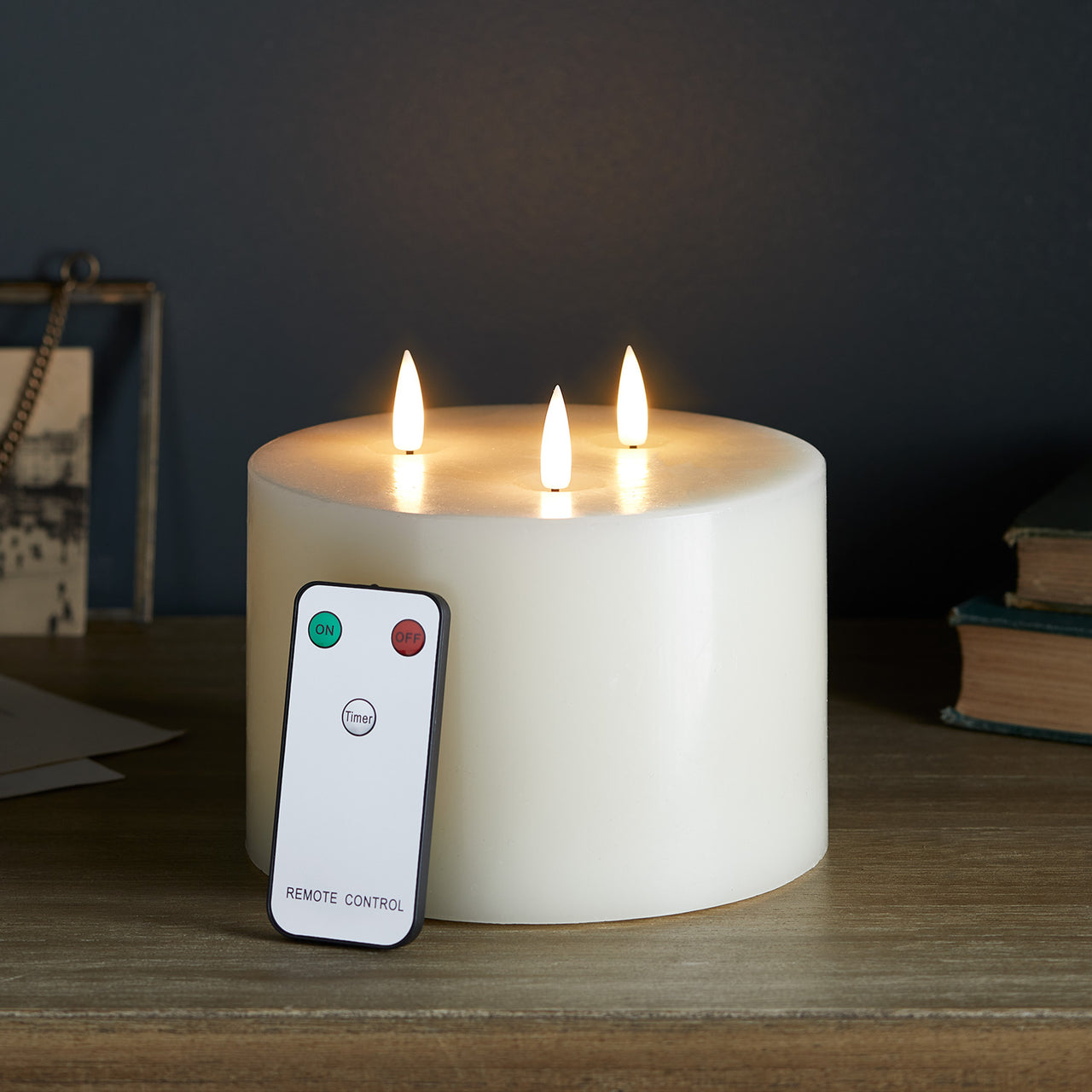 TruGlow® dreidochtige LED Kerze elfenbeinfarben mit Fernbedienung