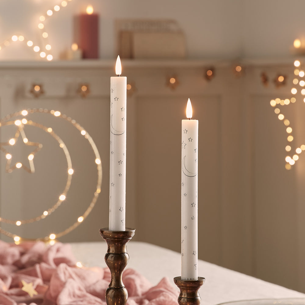 TruGlow® LED Stabkerzen Echtwachs Duo Mond und Sterne mit Fernbedienung