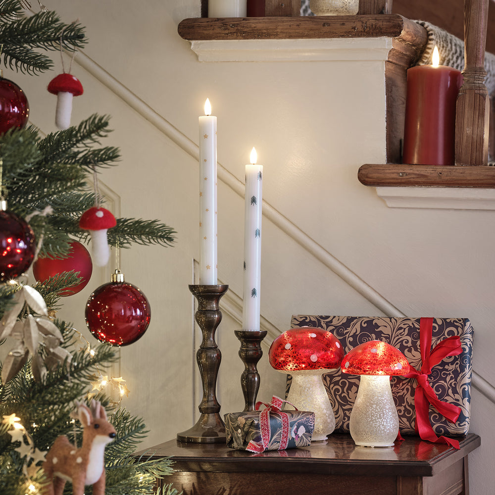 4er Set TruGlow® LED Stabkerzen Echtwachs mit Weihnachtsbäumen