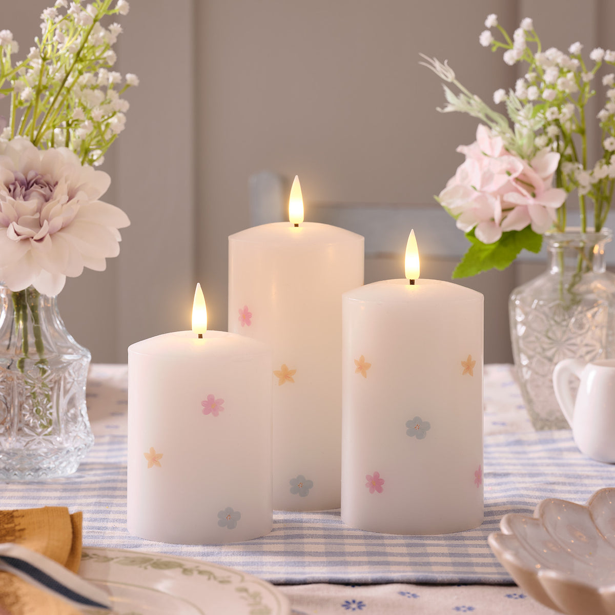 3er Set TruGlow® LED-Kerzen mit Blumen aus Echtwachs