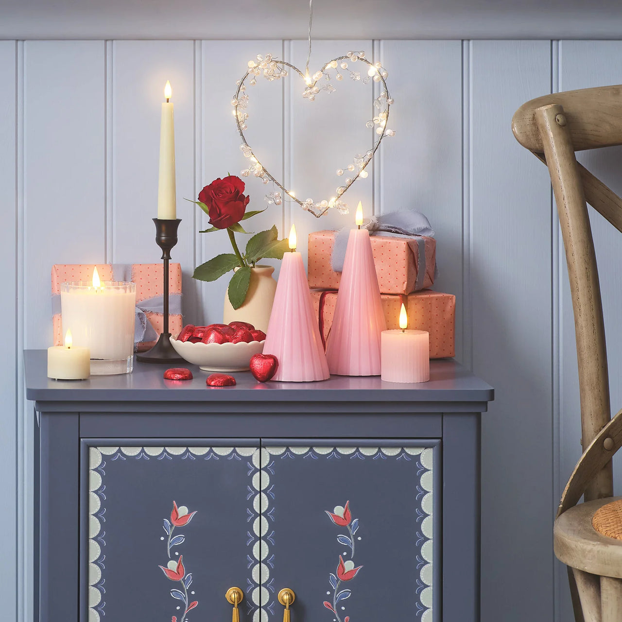 2er Set TruGlow® LED-Kegelkerzen mit Fernbedienung