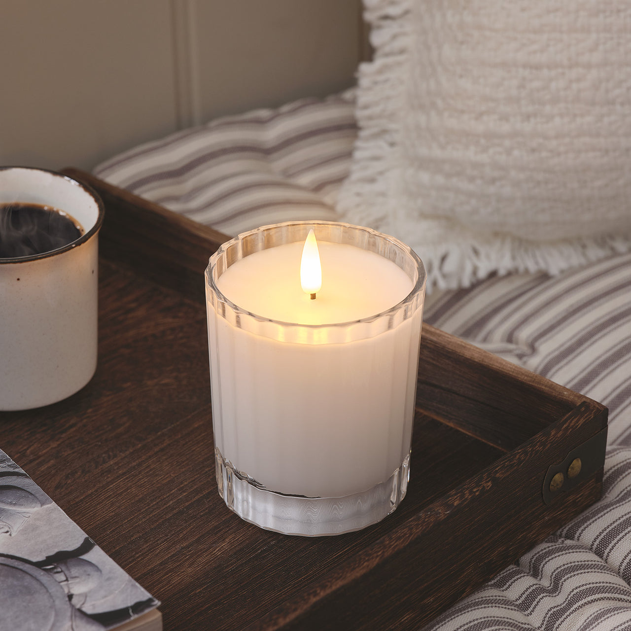 2er Set TruGlow® LED-Kerzen im geriffelten Glas mit Fernbedienung in Weiß