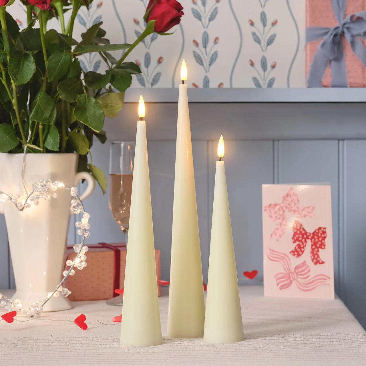 3er Set TruGlow® LED Kerzen in Kegelform elfenbeinfarben