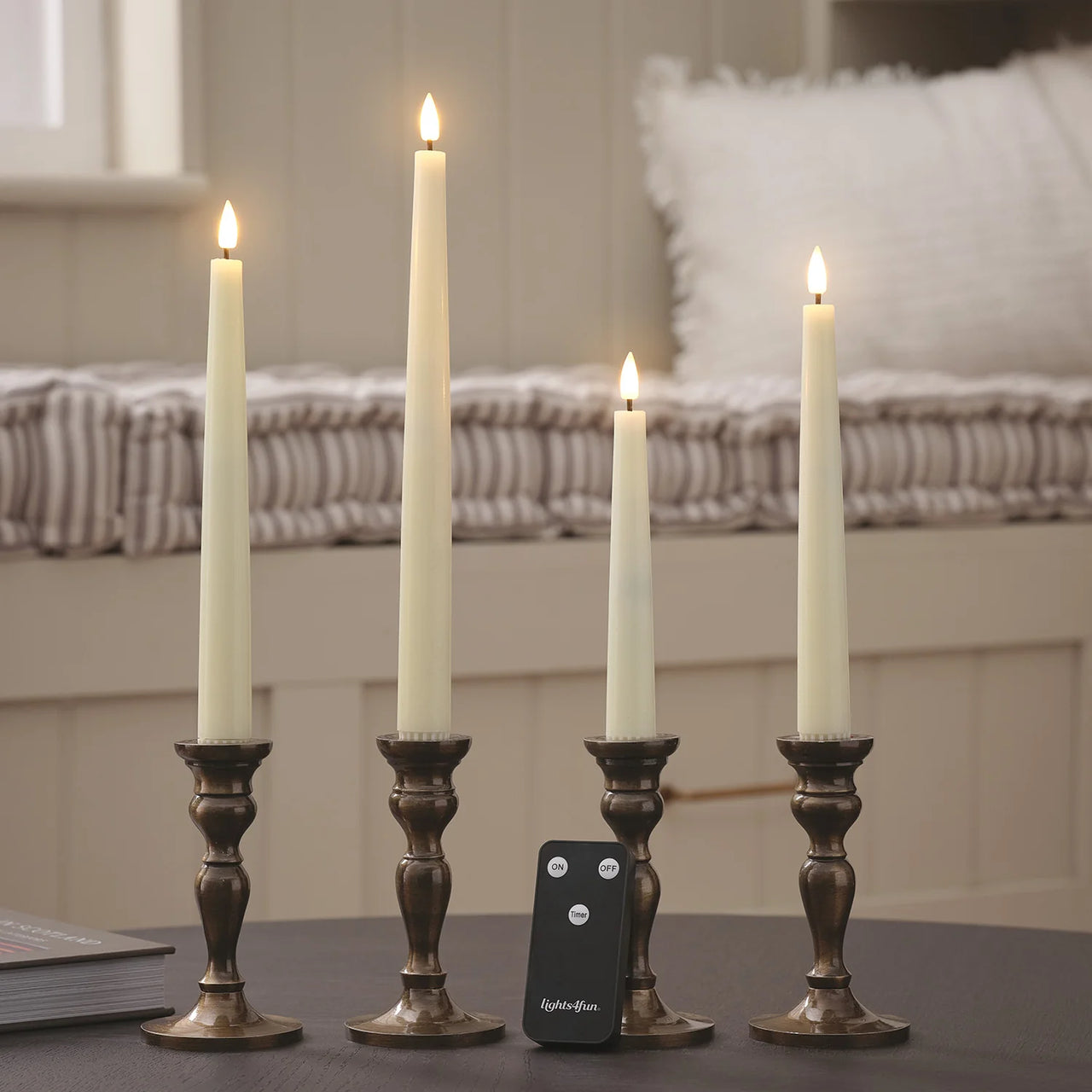 4er Set TruGlow® LED‑Stabkerzen in Elfenbein mit Fernbedienung