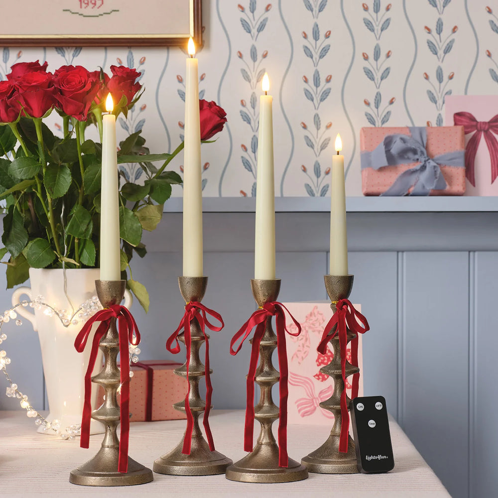 4er Set TruGlow® LED‑Stabkerzen in Elfenbein mit Fernbedienung