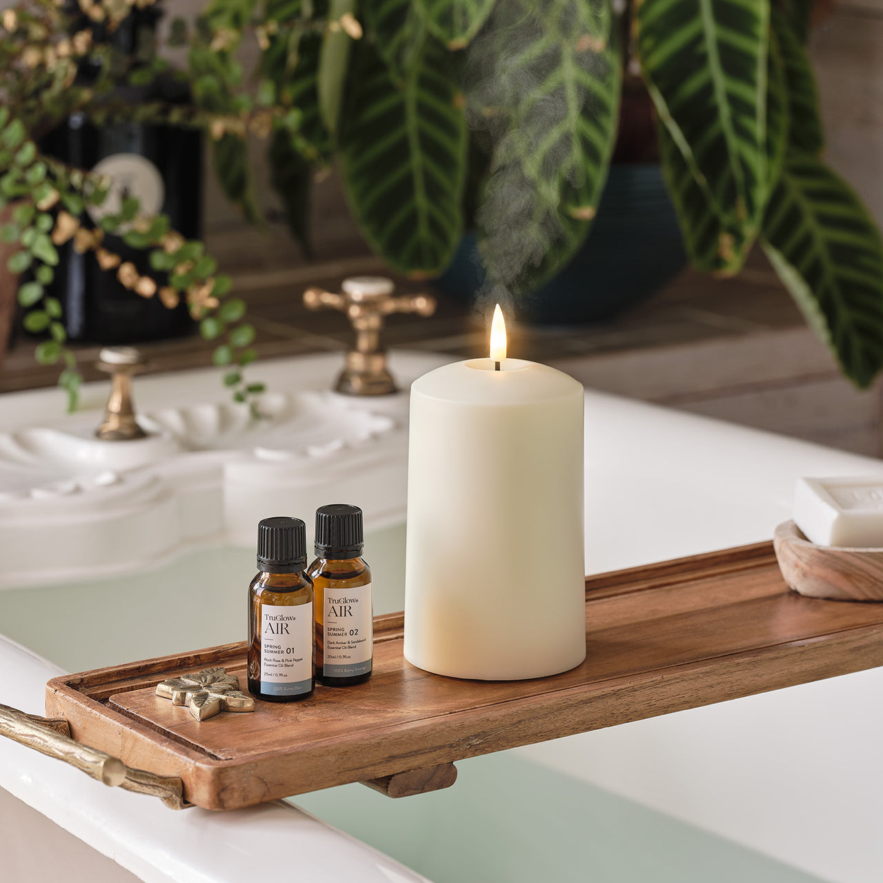 TruGlow AIR® LED Kerze mit Duftdiffusor & Duftöl-Bundle Frühling & Sommer
