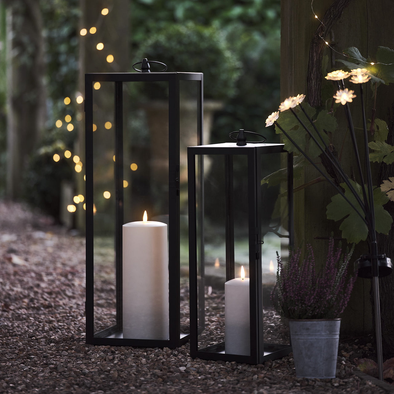 Großes Bowen Gartenlaternen Duo mit TruGlow® Outdoor Kerze