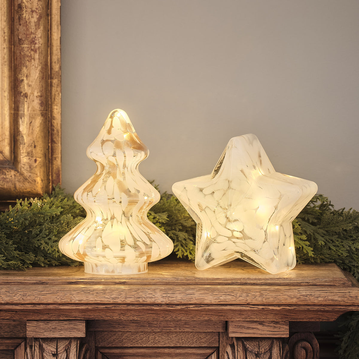 2er Set LED-Weihnachtsdeko aus Glas mit Stern und Baum in Champagner und Weiß
