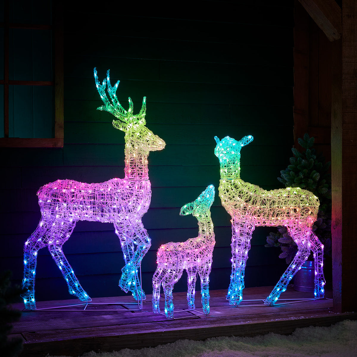 3er Set Swinsty LED-Rentierfamilie mit Farbwechsel und Fernbedienung
