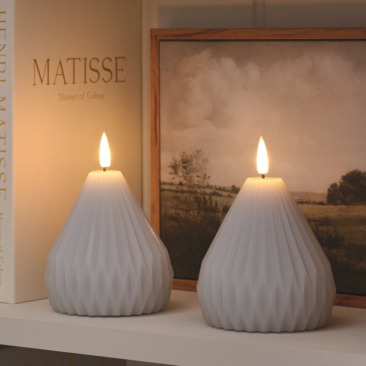 2er Set TruGlow® LED-Echtwachskerzen mit Fernbedienung im Birnen-Design in Hellgrau