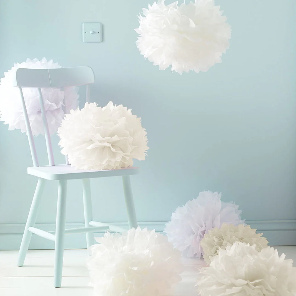 9er Set Pompons in weiß, rosa und crème