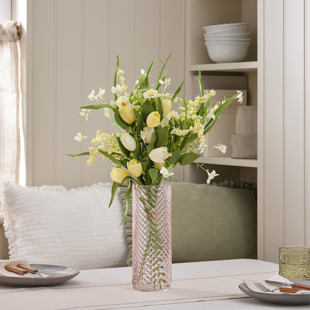 Künstlicher Tulpenstrauß mit Vase im Set in Buttergelb & Blush Pink
