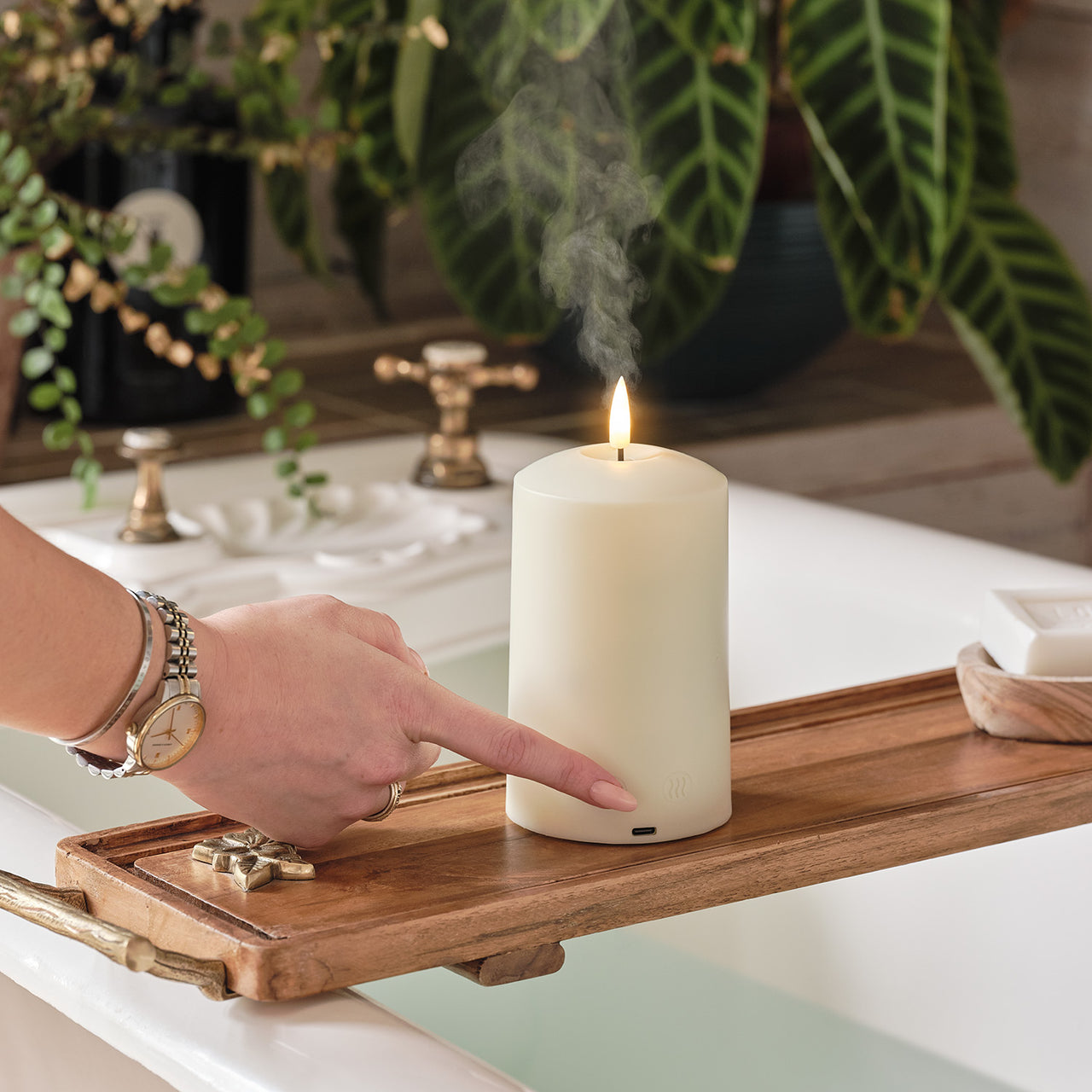 TruGlow AIR® LED Kerze mit Duftdiffusor & Duftöl-Bundle Frühling & Sommer