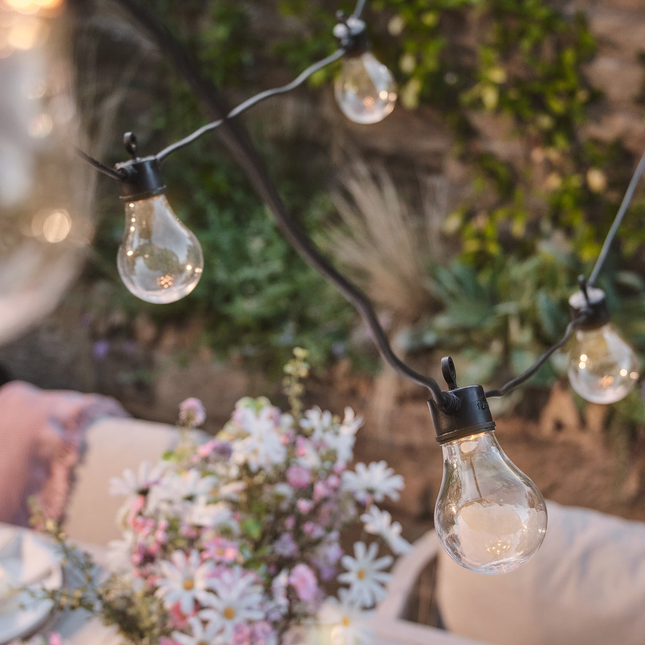 Core Connect 15m 30er Party Lichterkette warmweiß koppelbar schwarzes Kabel