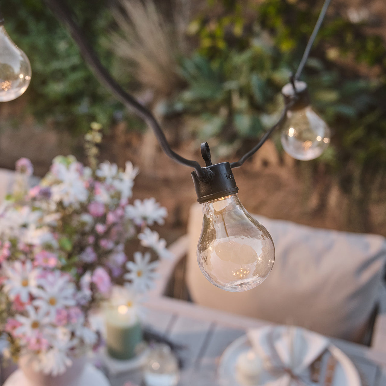 Core Connect 15m 30er Party Lichterkette warmweiß koppelbar schwarzes Kabel