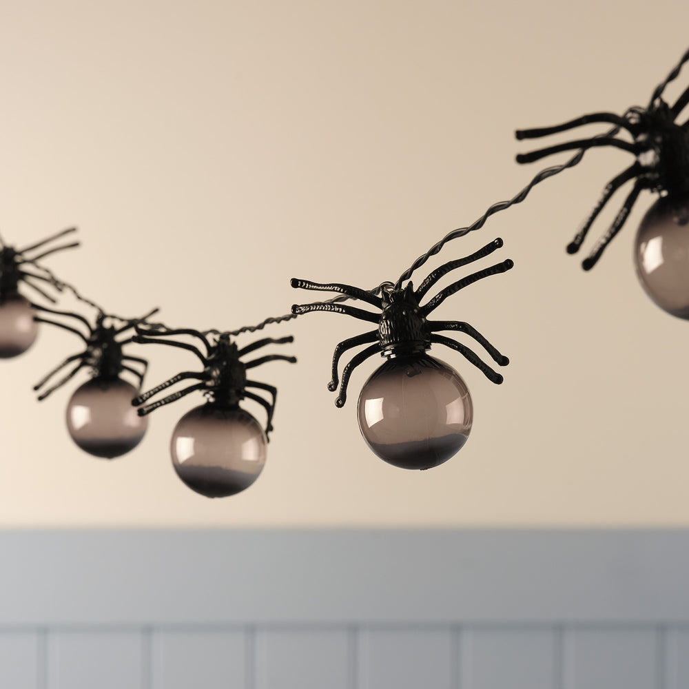 10er Spinnen lila LED-Lichterkette Halloween mit Timer ausgeschaltet