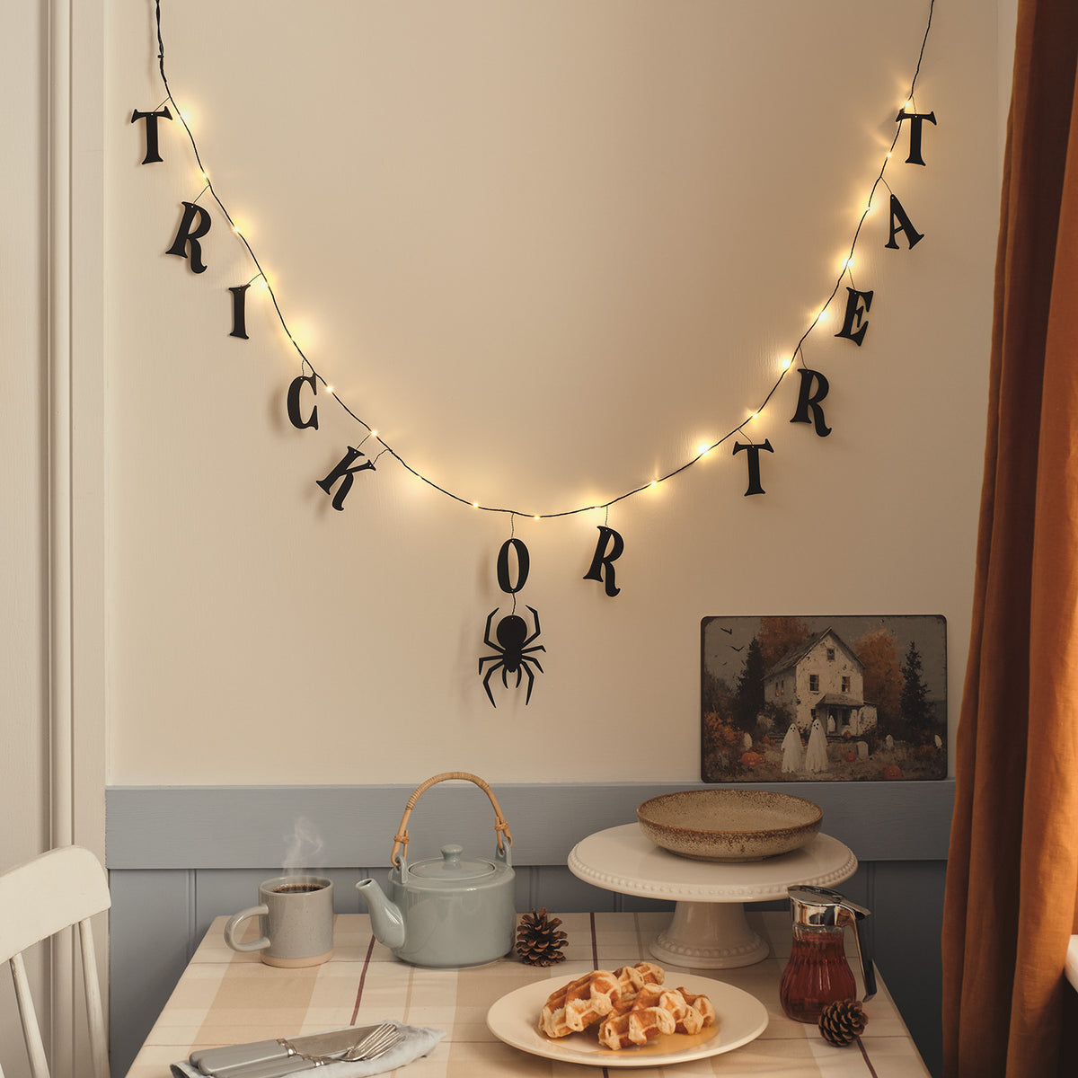 1,6 m Trick or Treat Halloween LED-Girlande