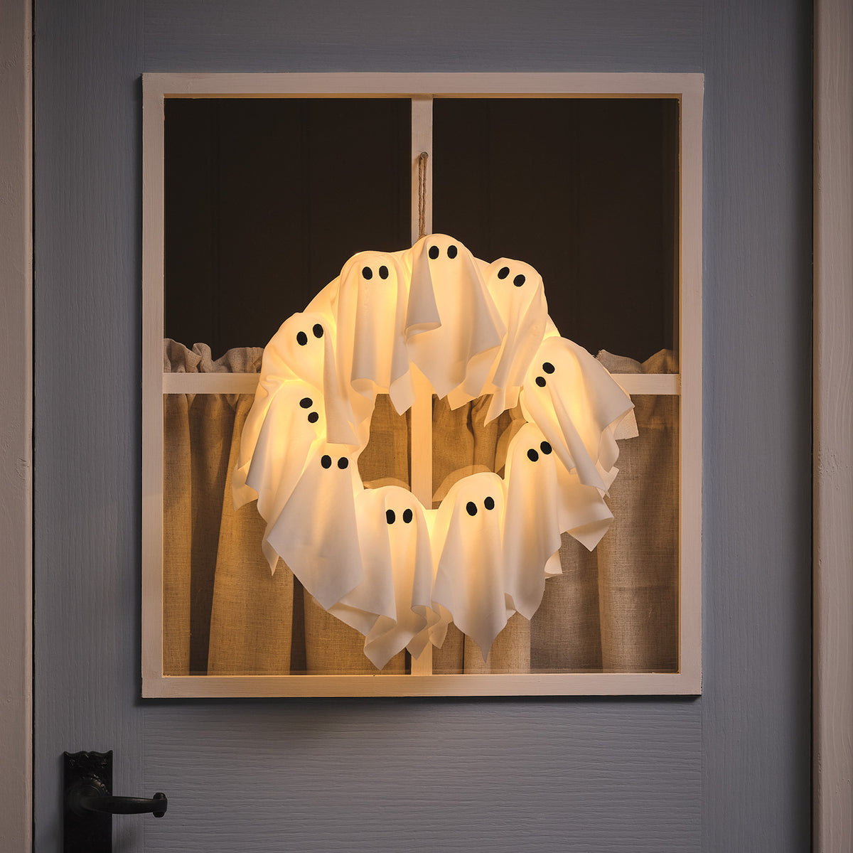 32 cm LED-Halloween-Türkranz mit Geistern