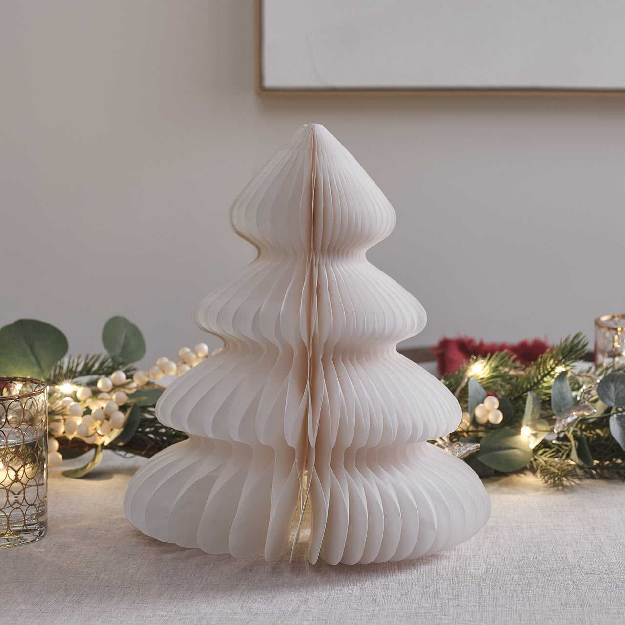 28cm Weihnachtsbaum aus Papier weiß