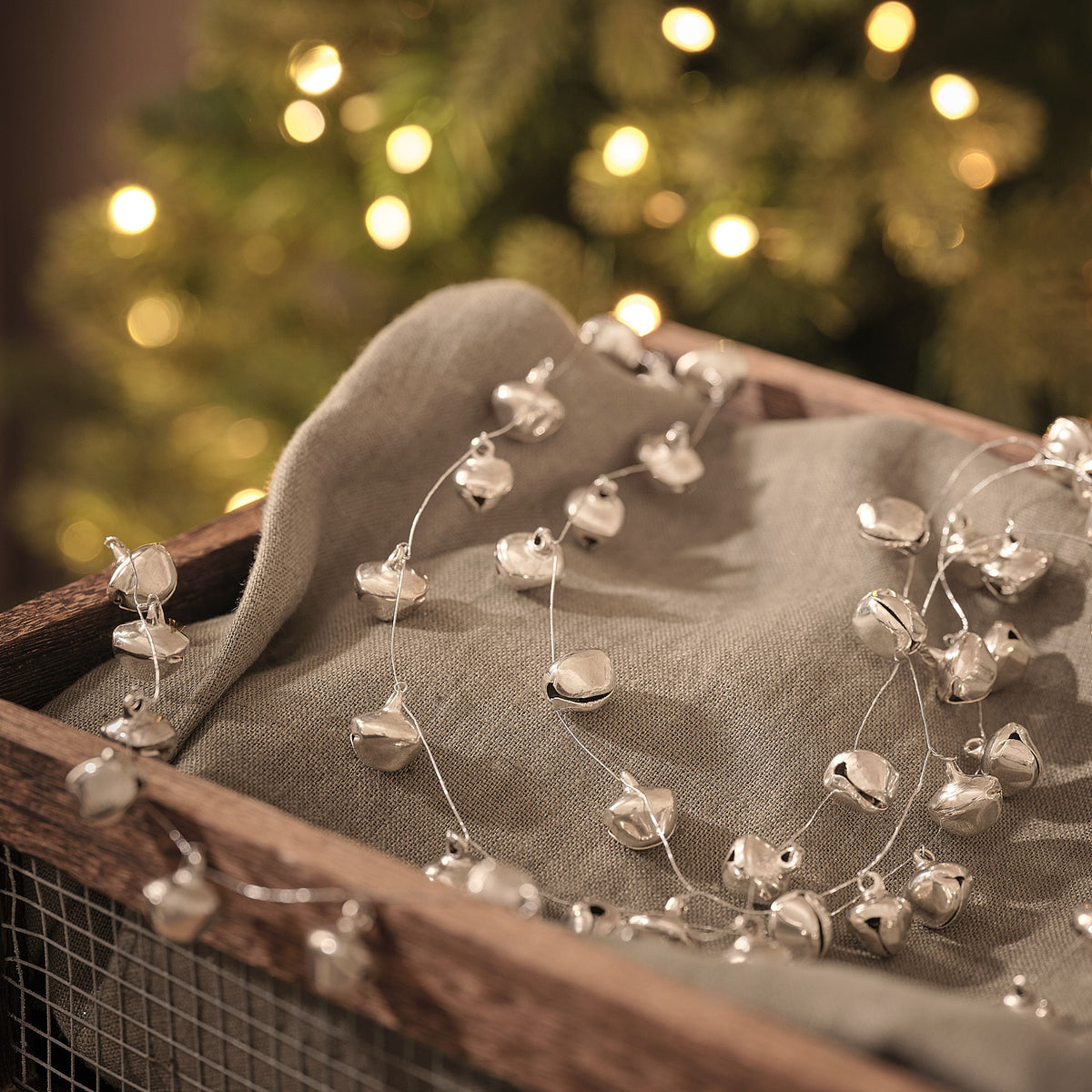 Weihnachtsglocken-Girlande in Silber, 120 cm, unbeleuchtet