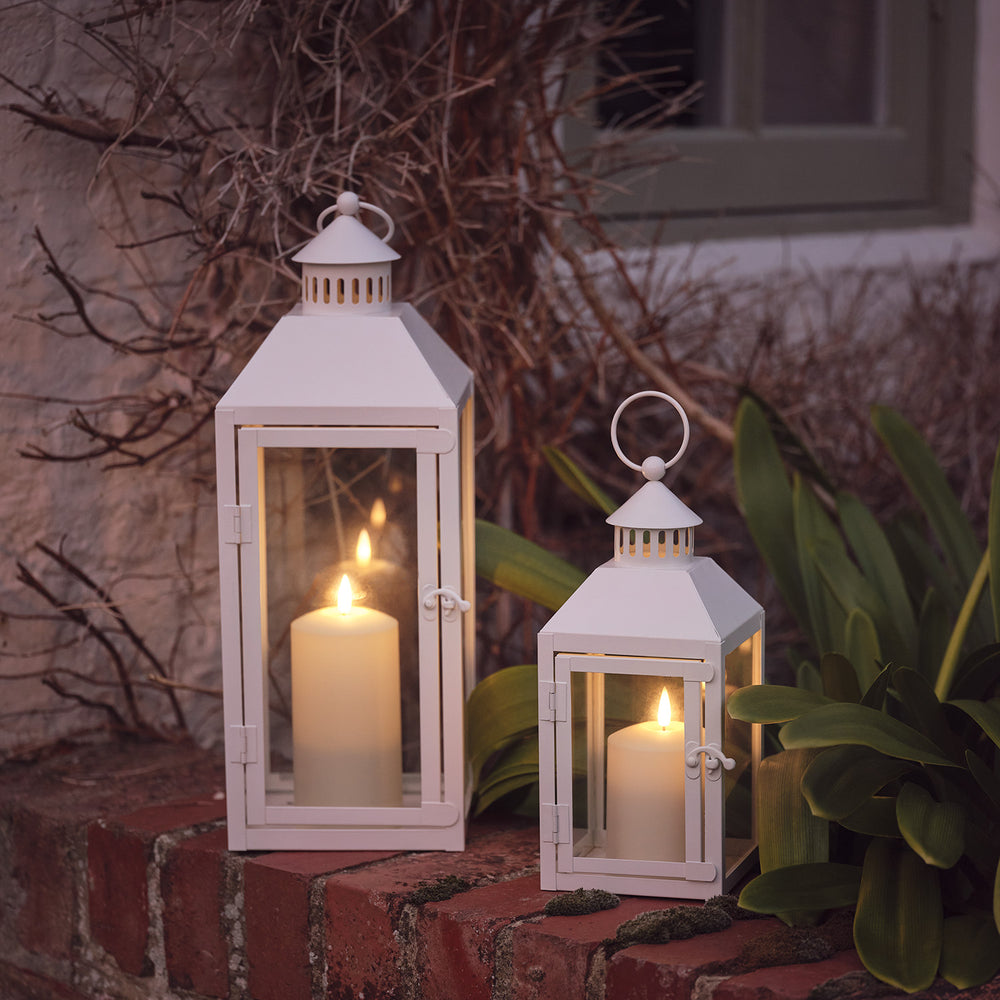 2er Set Perth Metall Laternen weiß mit TruGlow® Outdoor Kerzen mit Fernbedienung