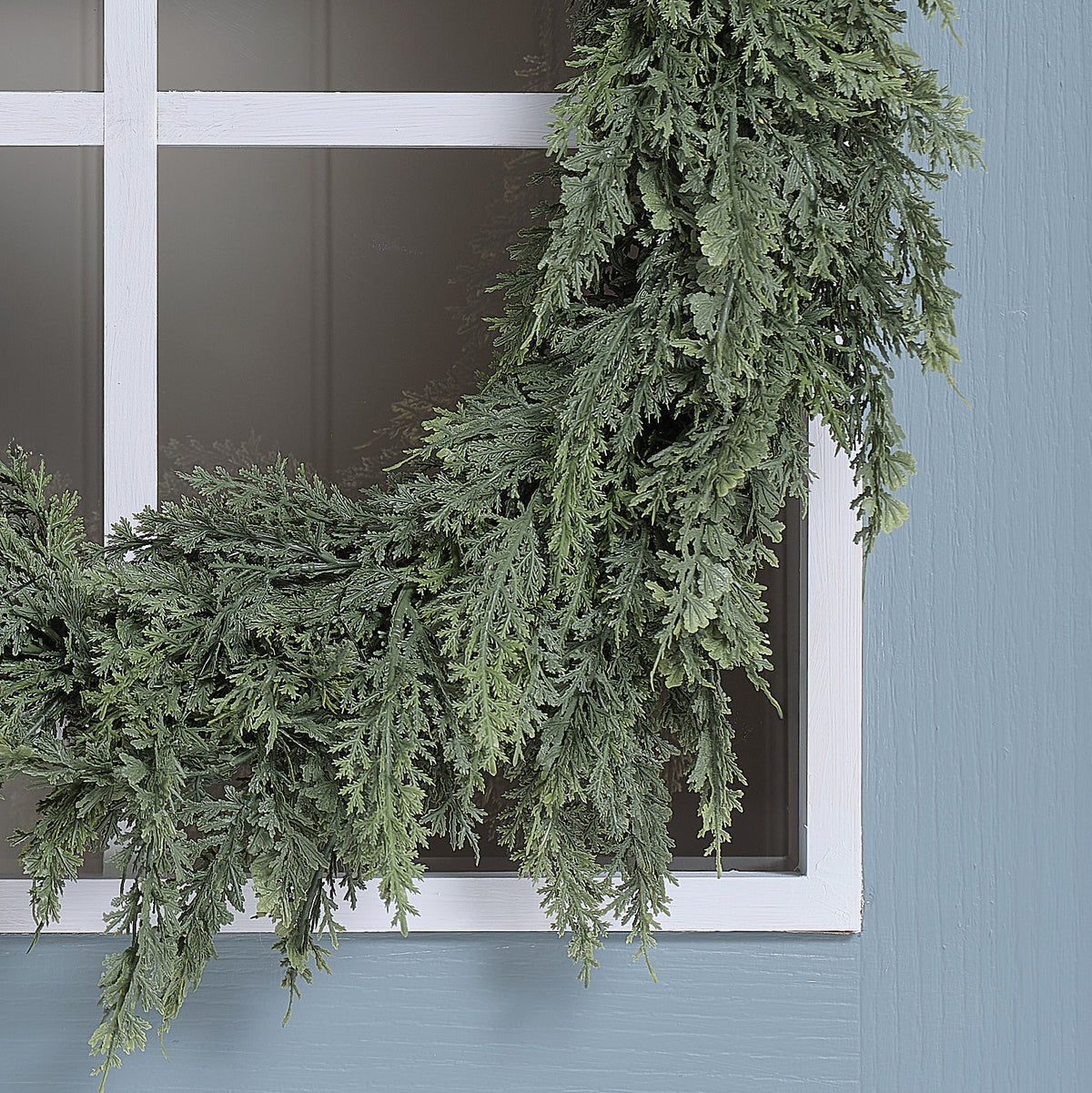 60cm Beleuchteter Weihnachtskranz außen mit Tannenzapfen und 50 warmweißen LEDs