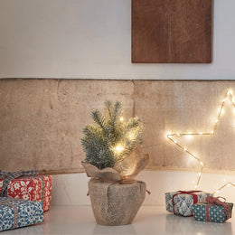 30cm Aspen LED Tisch Mini Weihnachtsbaum