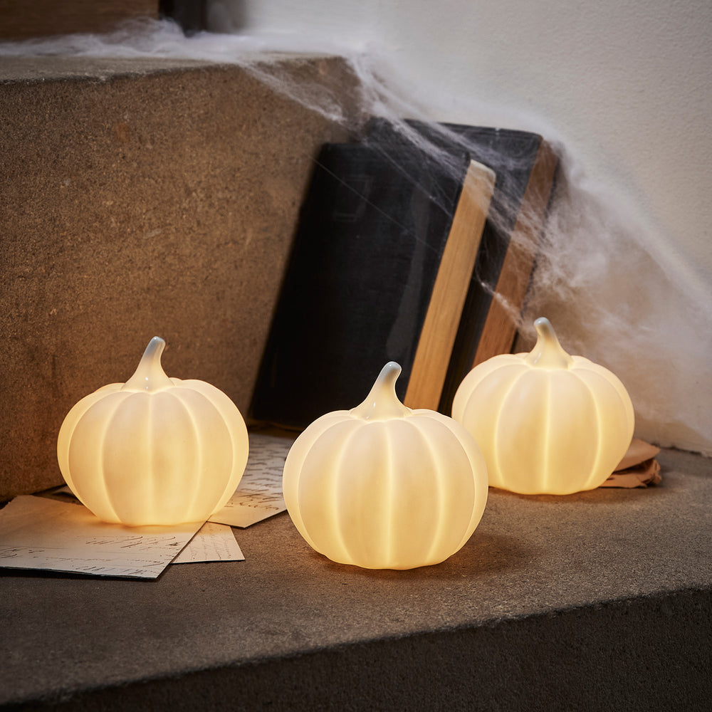 LL21056_3er-Set-Mini-LED-Kuerbisse-Keramik-weiss-Herbstdeko-Halloween_2