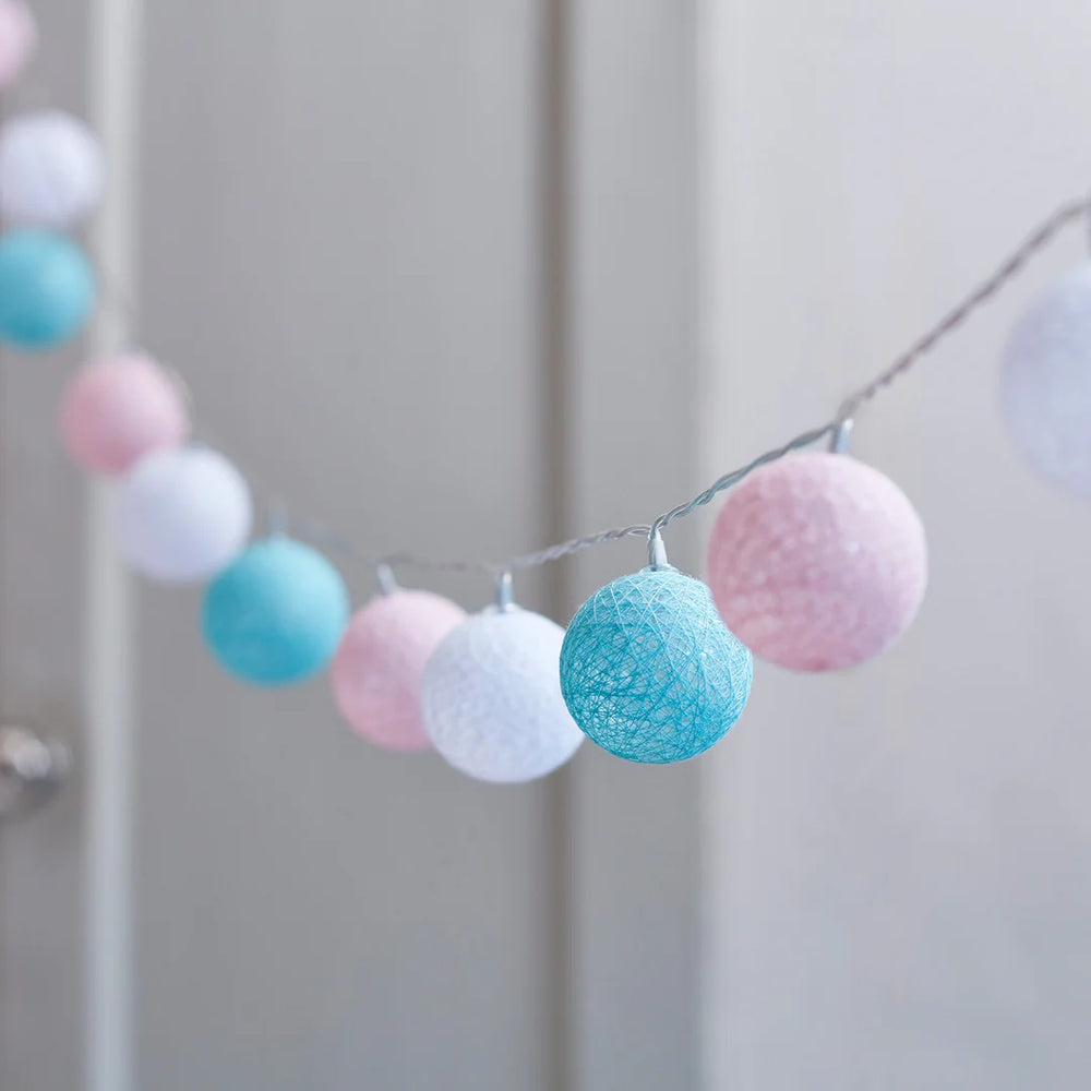 20er LED Cotton Ball Lichterkette Batterie pastell