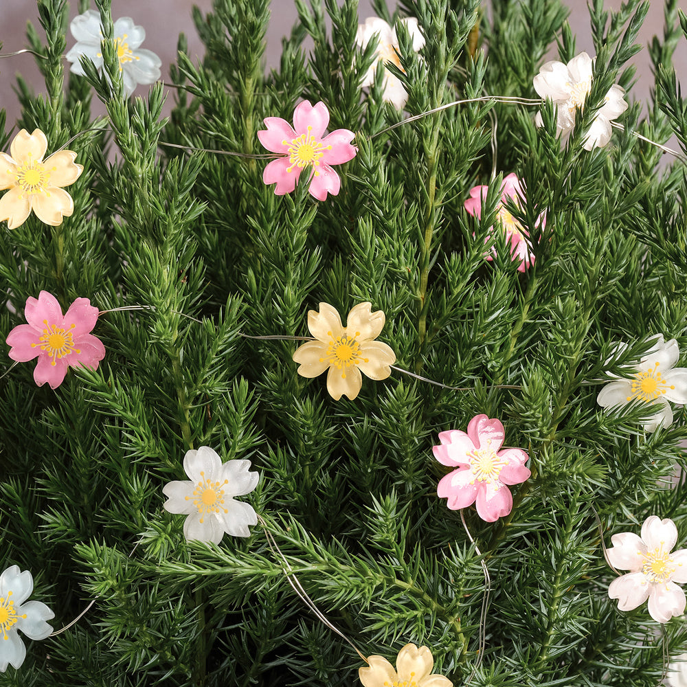 Batteriebetriebene LED‑Mikro‑Blumenlichterkette mit 20 Lichtern in Warmweiß