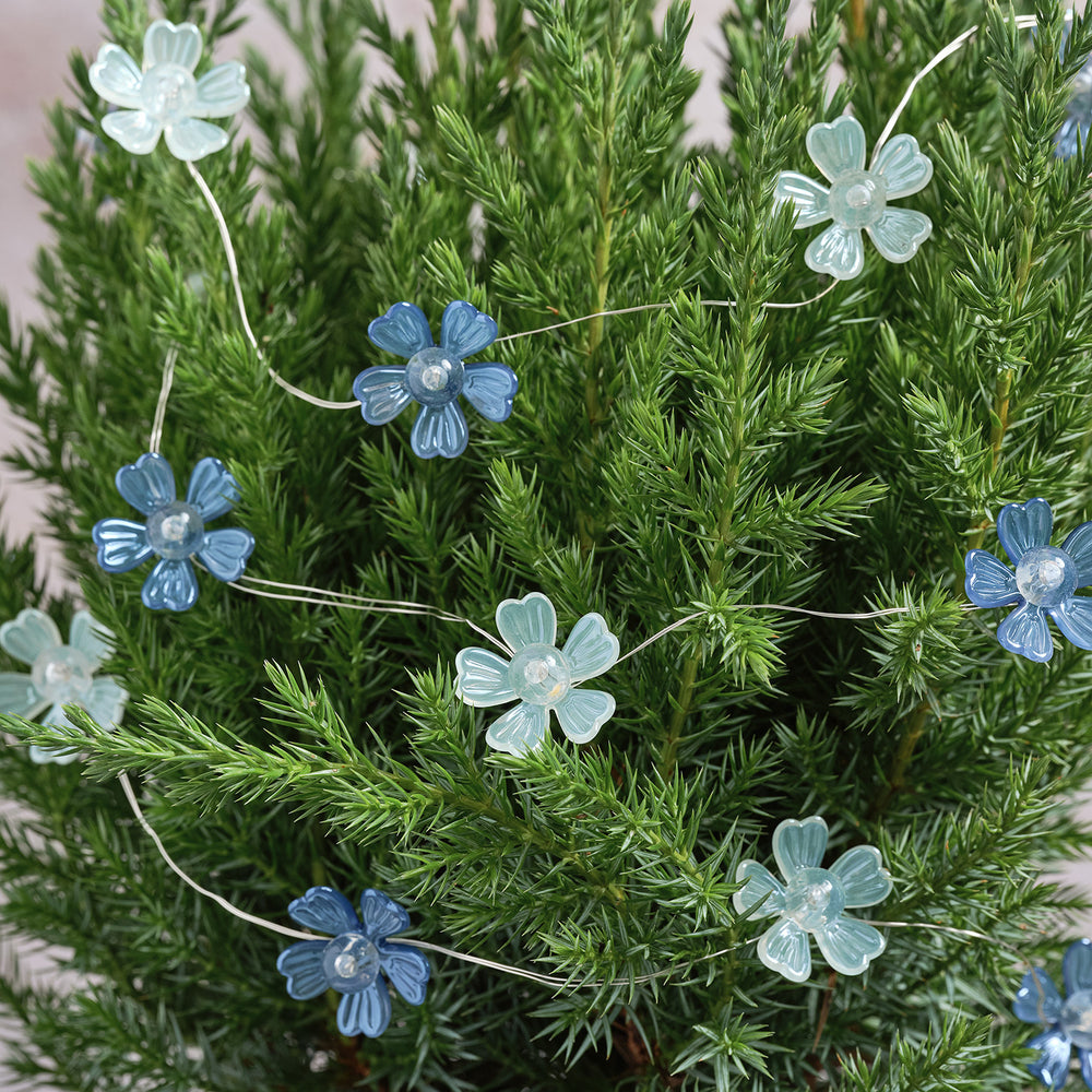 Blaue & weiße Mikro-LED-Blumenlichterkette Warmweiß mit Timer