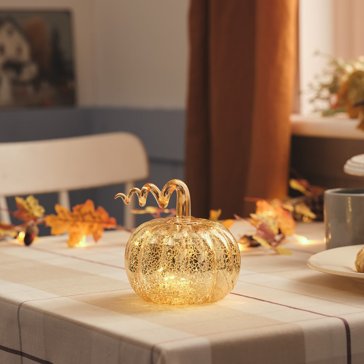 LED-Deko-Kürbis aus goldenem Mercury-Glas