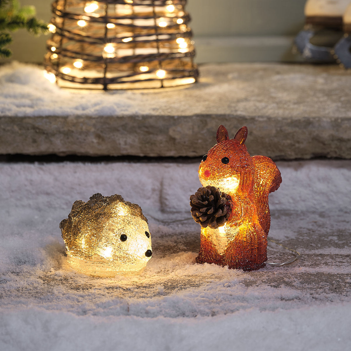 2er-Set LED-Acrylfiguren Eichhörnchen Sesil und Igel Hector für den Außenbereich