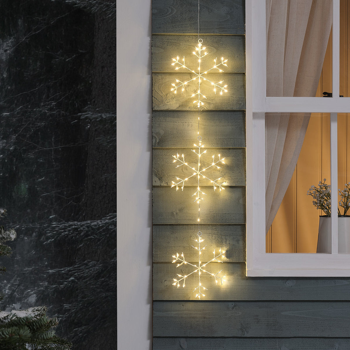 Hängende Osby LED-Schneeflocken außen in Warmweiß mit 130 Mikro-LEDs