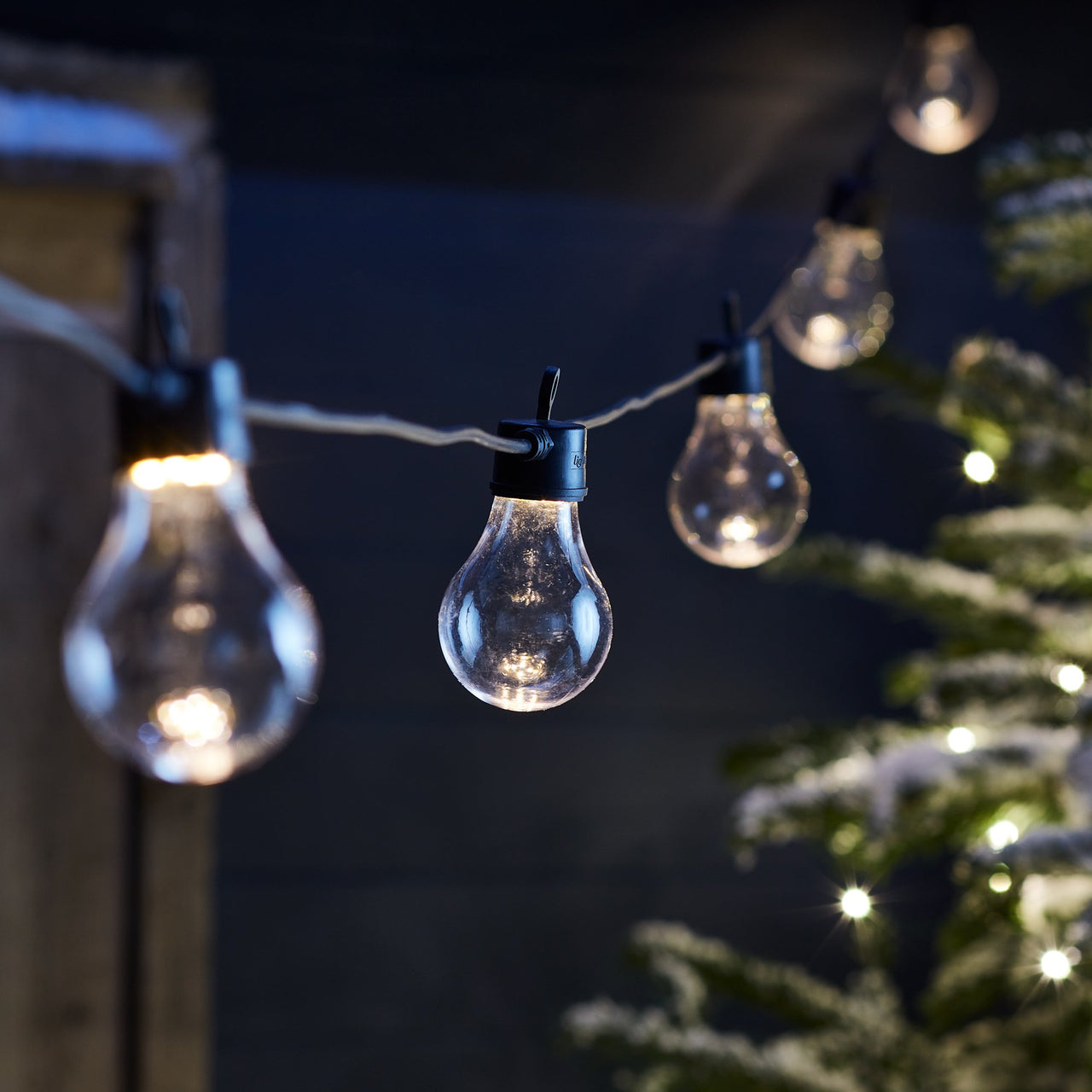 Core Connect 65m 130er Party Lichterkette warmweiß koppelbar schwarzes Kabel