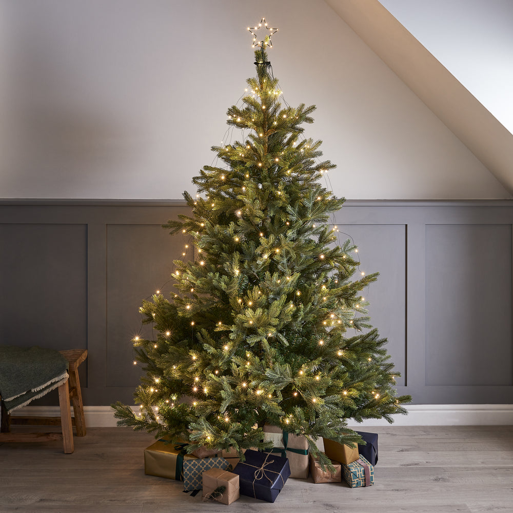 Osby LED Stern Weihnachtsbaummantel mit Baumspitze