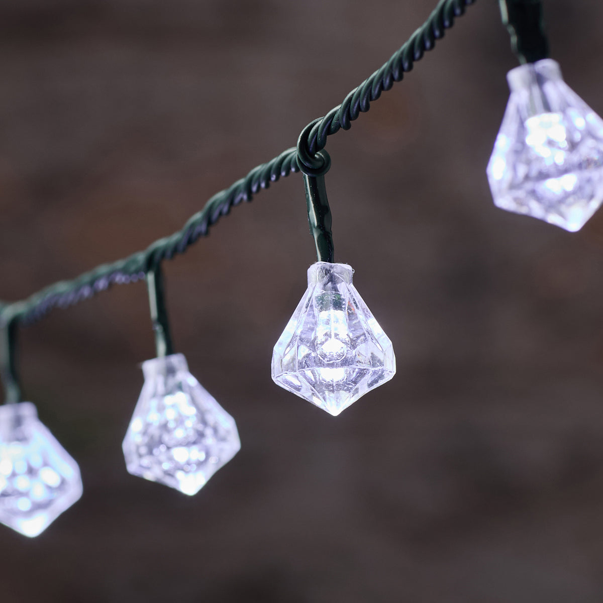 15m 150er Diamant LED-Lichterkette außen in Warmweiß und Weiß
