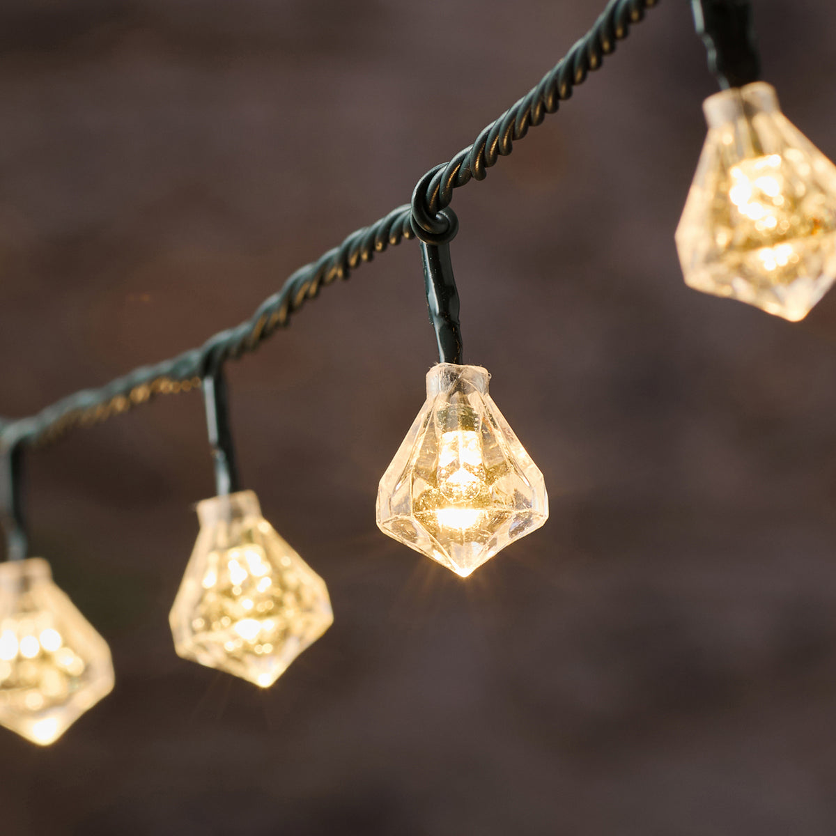 15m 150er Diamant LED-Lichterkette außen in Warmweiß und Weiß