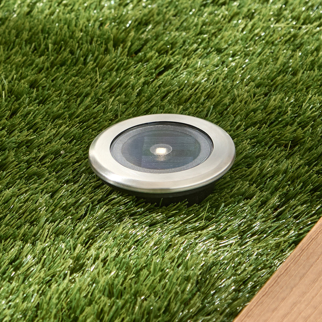 4er Set Solar Terrassen‑Einbaustrahler in Warmweiß, Silber