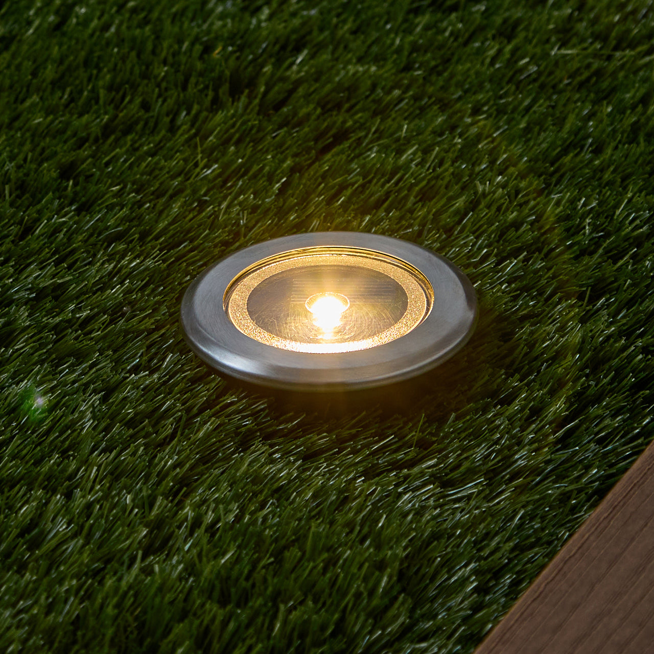 4er Set Solar Terrassen‑Einbaustrahler in Warmweiß, Silber