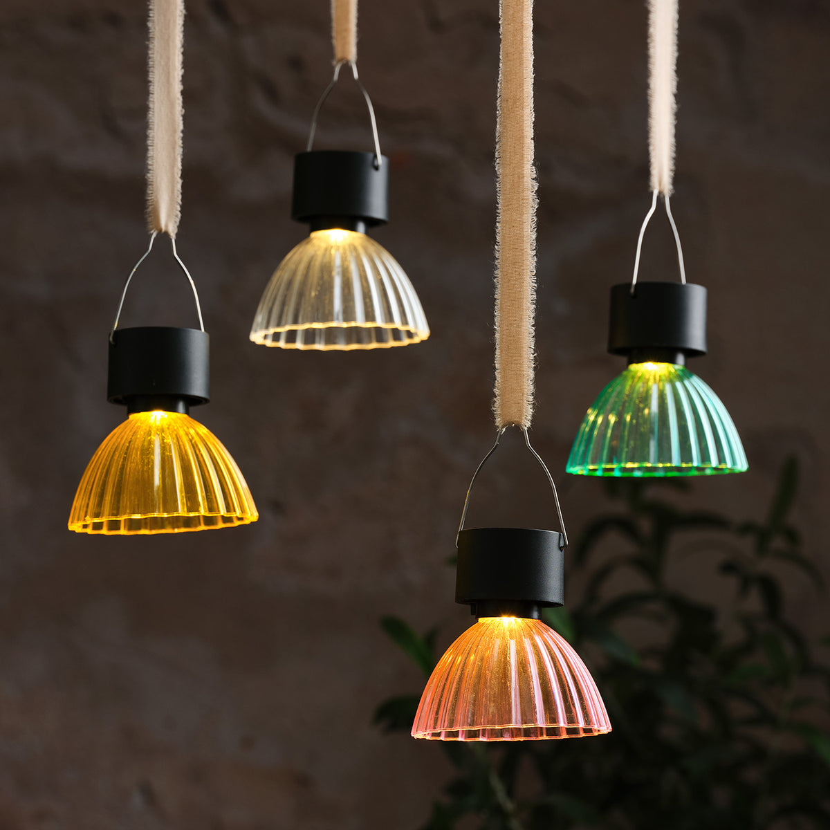 4er Set „Lustre“ Solar-Hängeleuchten in Pastellfarben