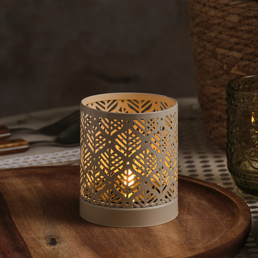 Solarlaterne mit Blattmuster aus Metall