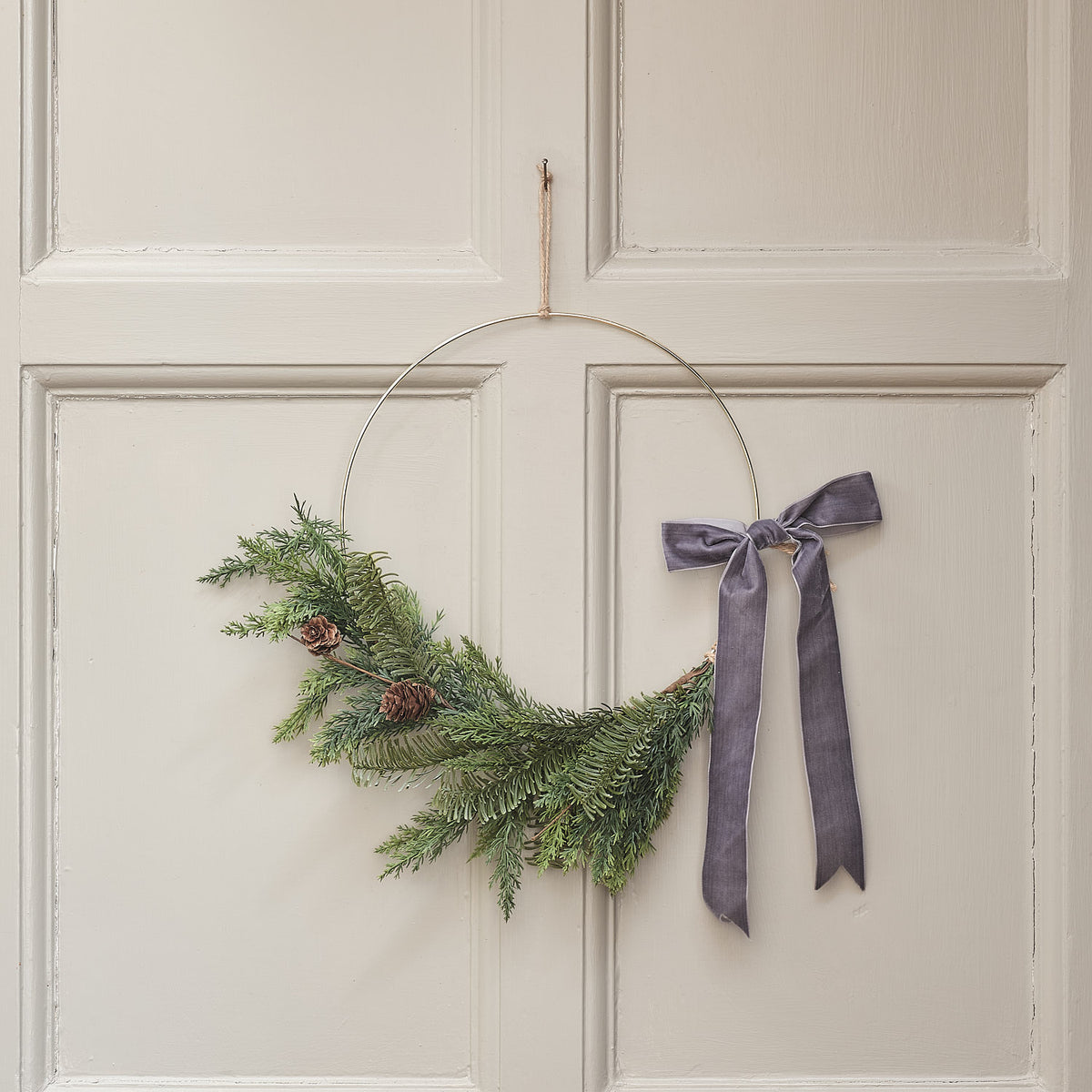 35cm Once Upon a Star Weihnachtskranz mit grauem Band