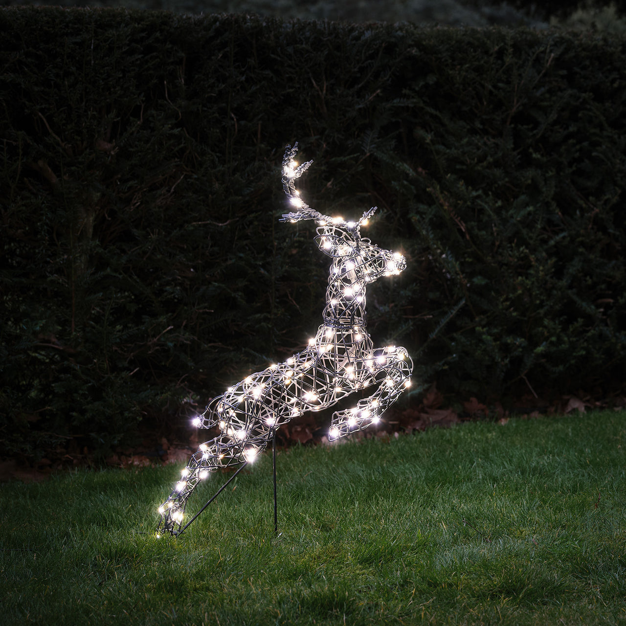 80cm Harlow LED Rentier aus Rattan