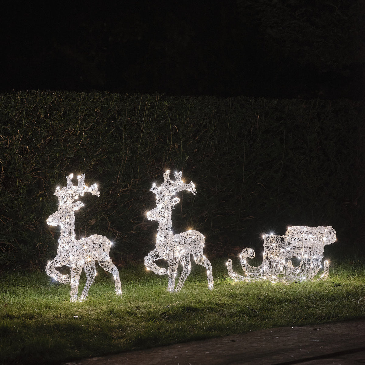 Bicolor Solar-LED-Rentiere mit Schlitten Staithes 62 cm