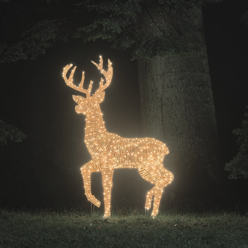 Leyburn XL Bicolor LED-Rentier Hirsch aus Rattan mit 600 Mikro-LEDs in Warmweiß