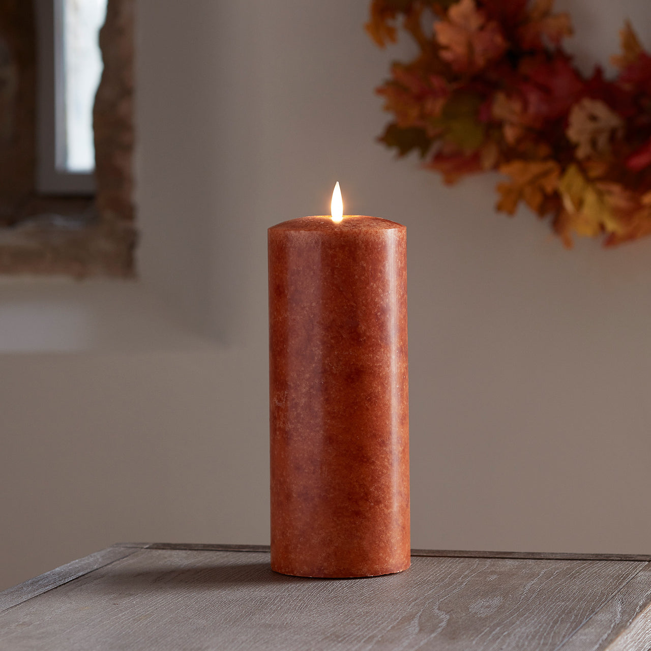 TruGlow® LED Kerze Echtwachs orange breit 25cm mit Fernbedienung